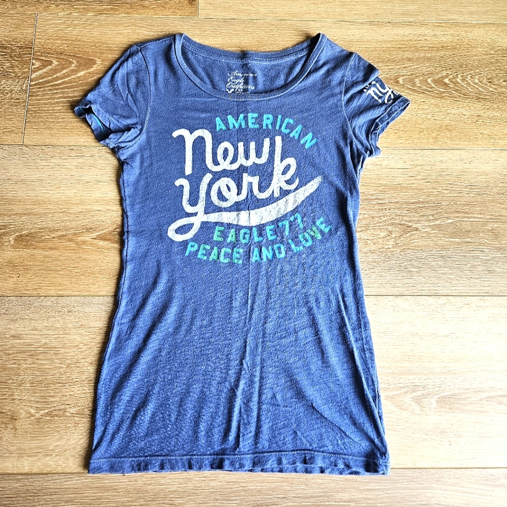 Women's American Eagle New York Graphic Blue Short Sleeve Tee Shirt Small